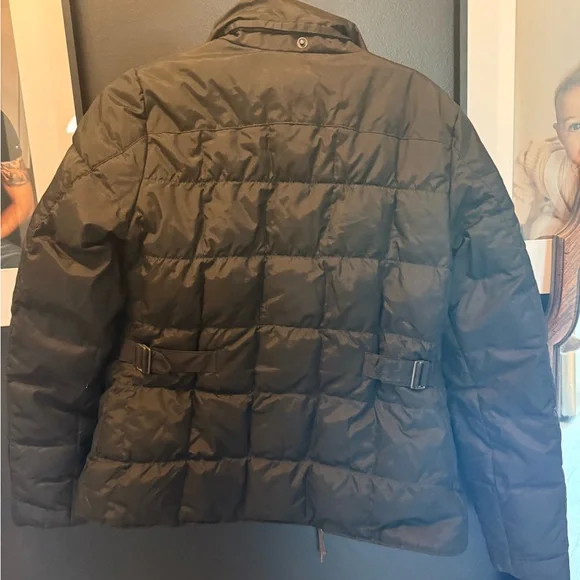 Eddie Bauer Black Puffer Jacket - Picture 3 of 3